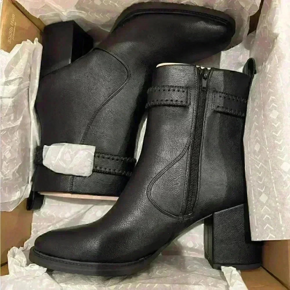 NIB Zodiac Rexx Block Heel Bootie (Women) Sz 9M black - Picture 2 of 5